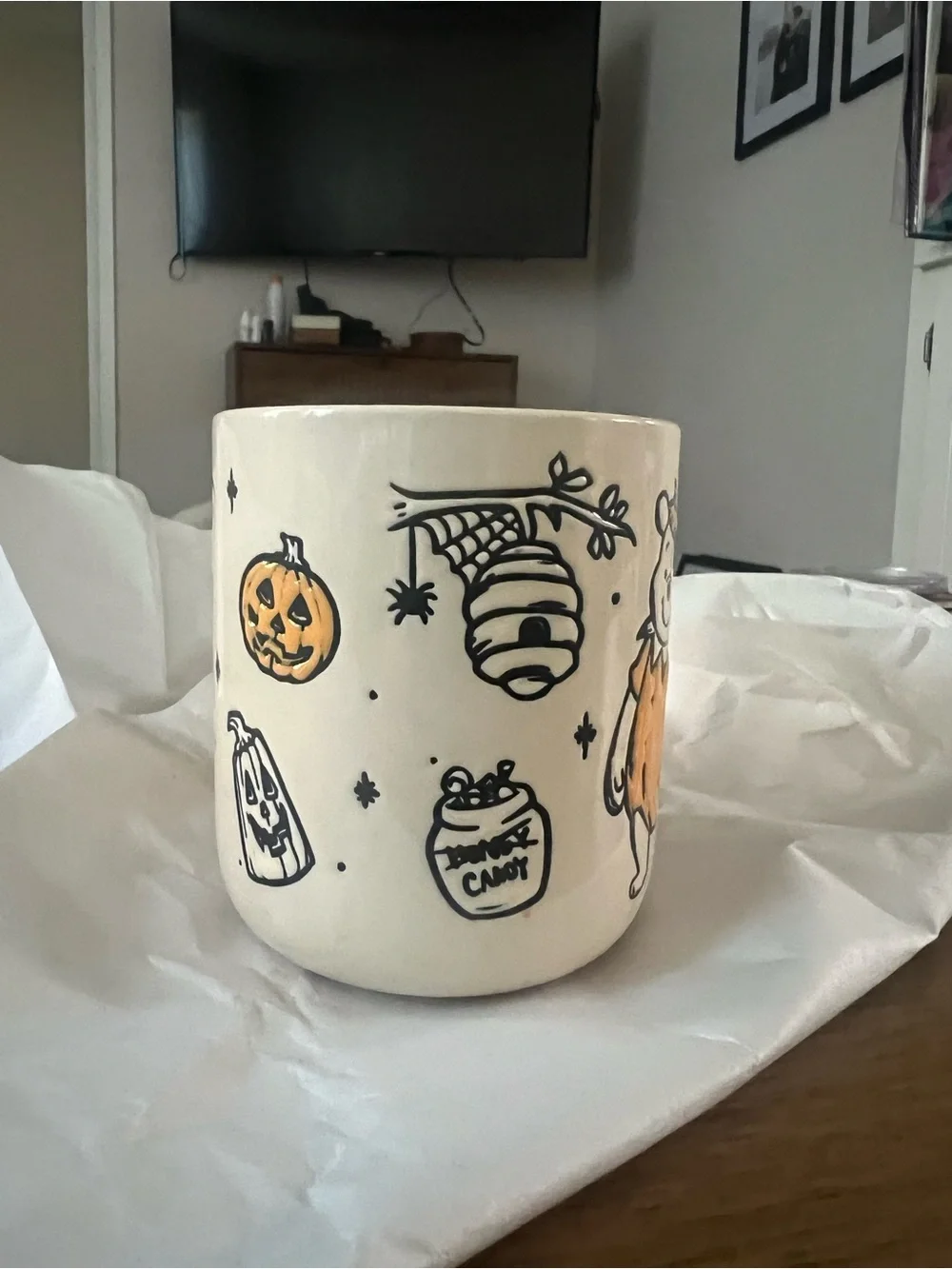 Cream Halloween Winnie-the-Pooh Pumpkin Mug